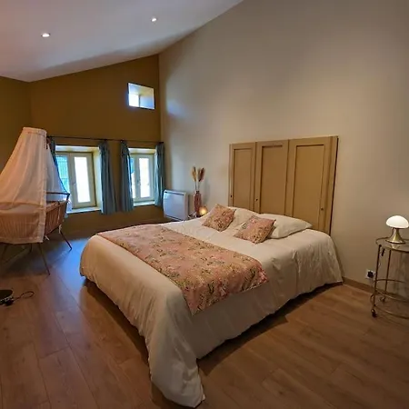 La Vincella De Charme , Proche D'angouleme, 3 *