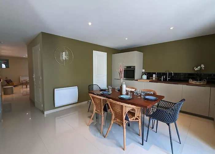 La Vincella De Charme , Proche D'angouleme, 3 Holiday home *